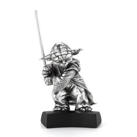  Royal Selangor Limited Edition Pewter Yoda Bust (Green) -  Licensed Star Wars Statue/Collectible/Figurine : Home & Kitchen